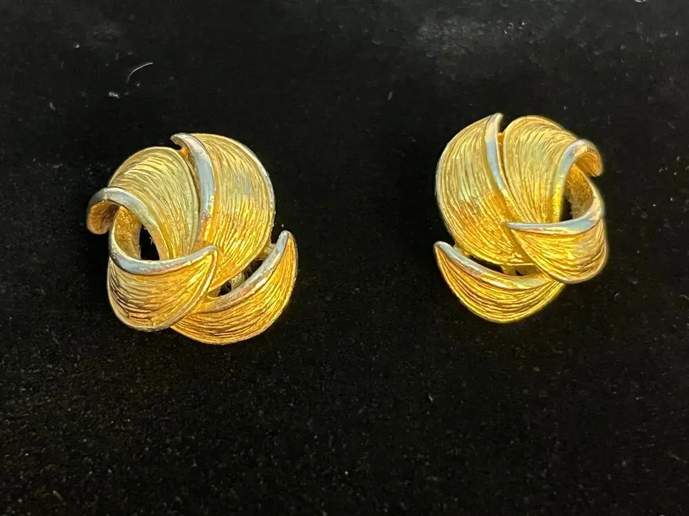 VTG Givenchy Clip On Earrings Gold Tone Swirl Glam Regency Signed